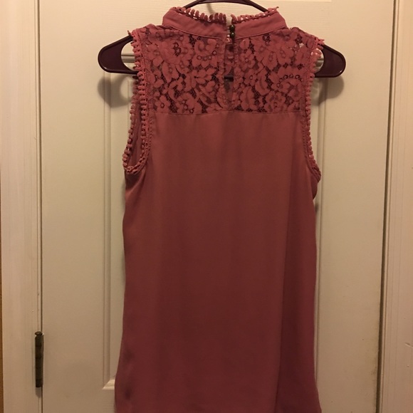 Mauve sleeveless lace blouse - Picture 3 of 4